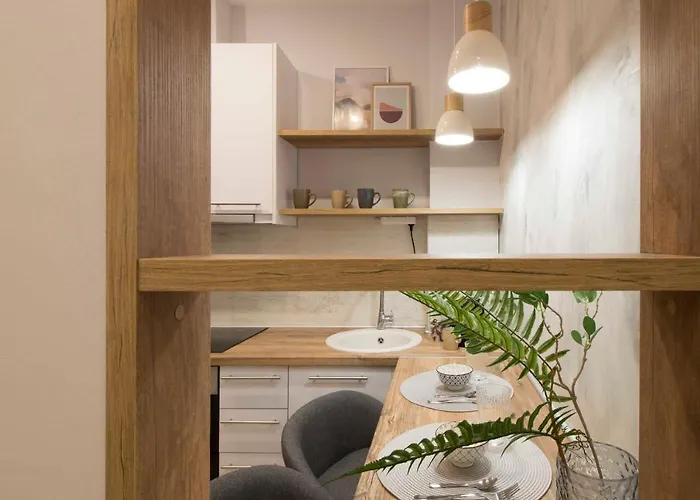 Chic Agia Sofia Metro - Incitybnb * Soluň