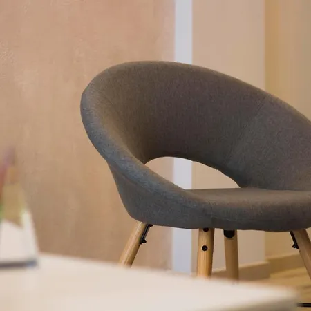 Chic Agia Sofia Metro - Incitybnb